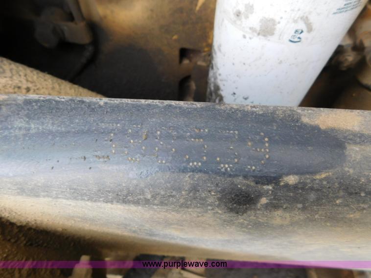 image for item K7172 2003 Kenworth W900 semi truck