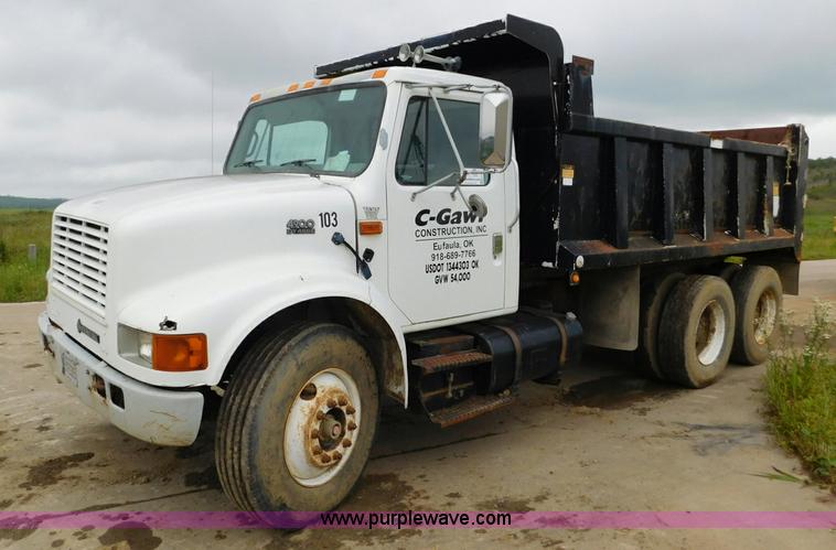image for item K7174 2002 International F4900 dump truck