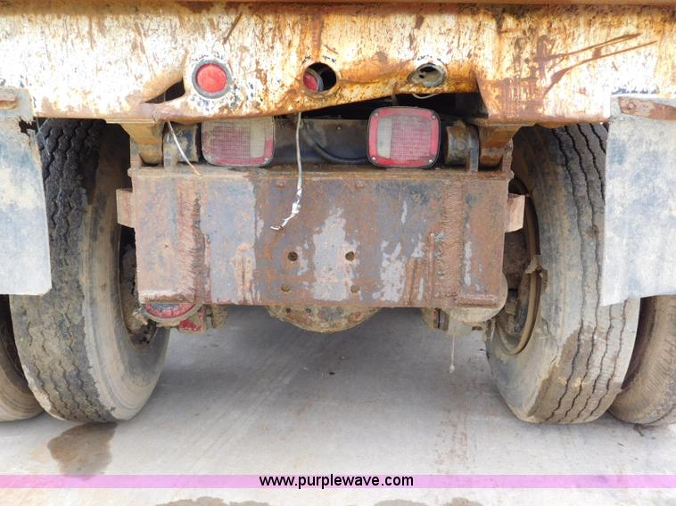 image for item K7174 2002 International F4900 dump truck