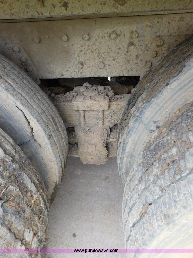 image for item K7174 2002 International F4900 dump truck