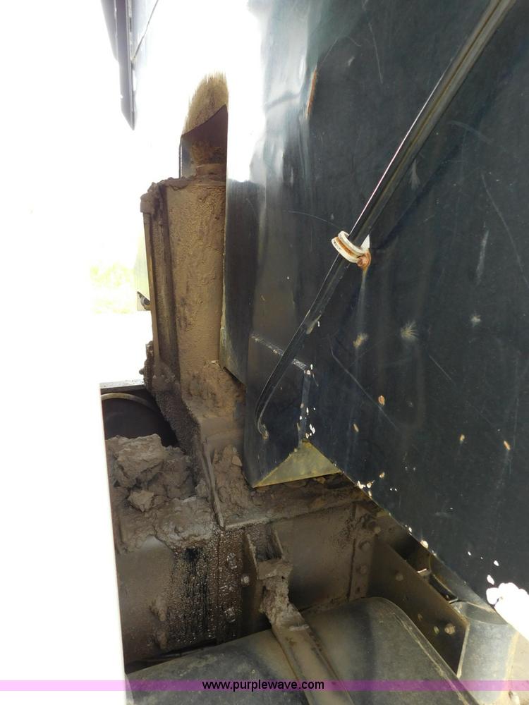 image for item K7174 2002 International F4900 dump truck