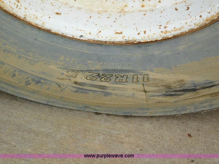 image for item K7174 2002 International F4900 dump truck