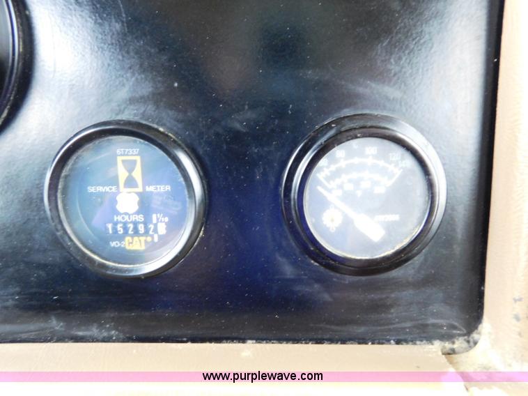 image for item K7176 1998 Caterpillar D400E articulated haul truck