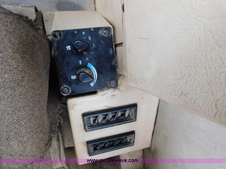 image for item K7176 1998 Caterpillar D400E articulated haul truck