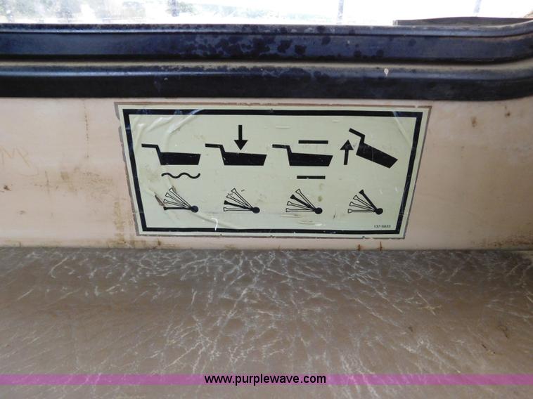 image for item K7176 1998 Caterpillar D400E articulated haul truck