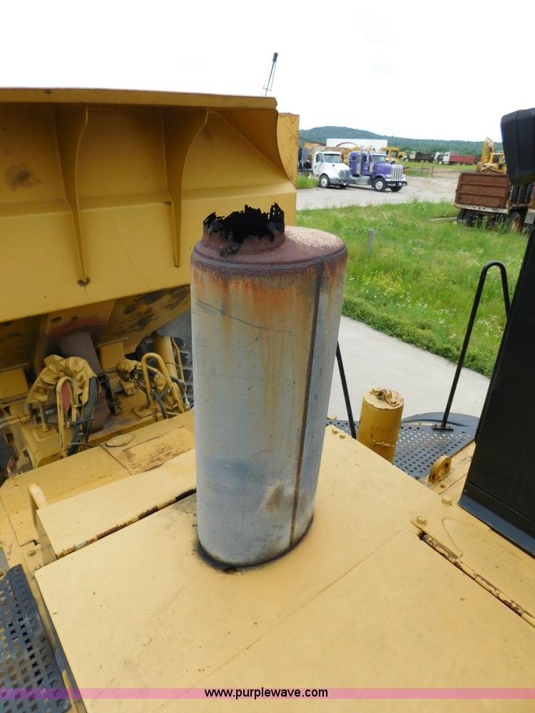 image for item K7176 1998 Caterpillar D400E articulated haul truck