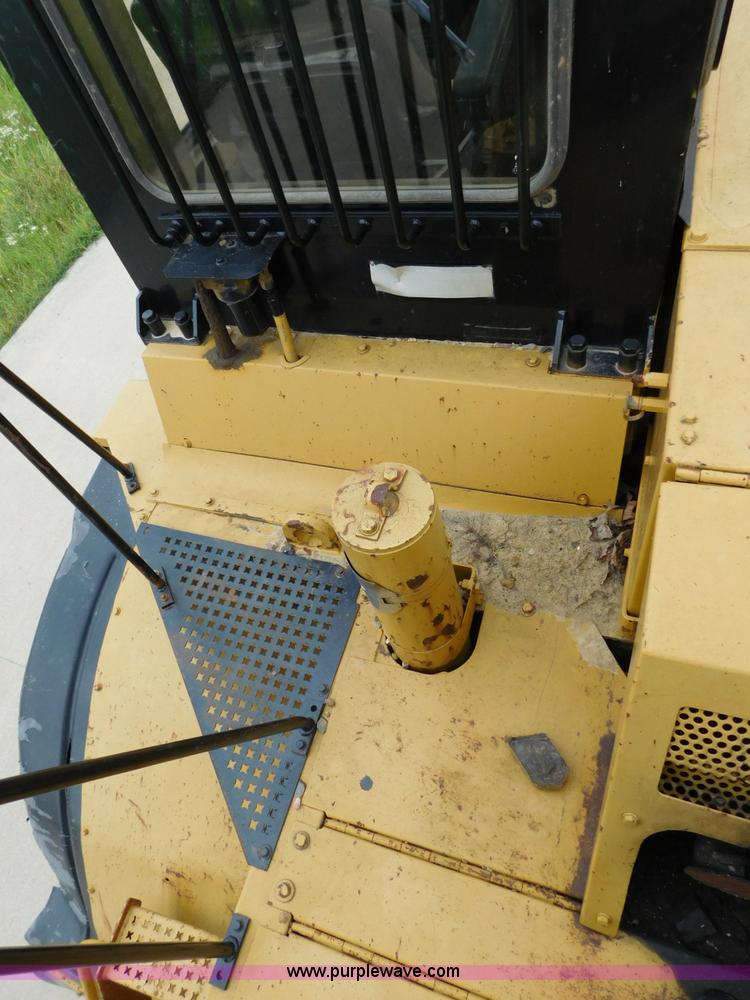 image for item K7176 1998 Caterpillar D400E articulated haul truck