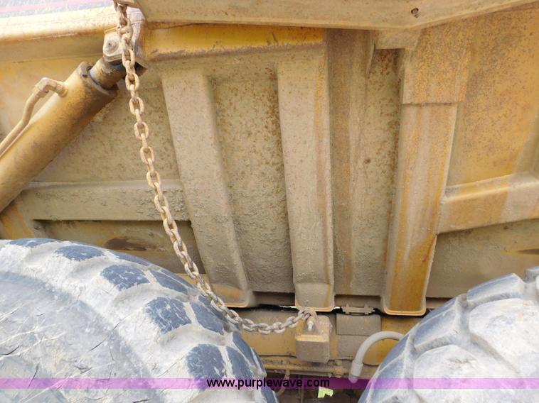 image for item K7176 1998 Caterpillar D400E articulated haul truck