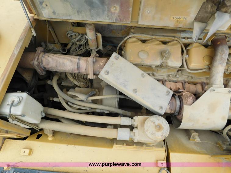 image for item K7176 1998 Caterpillar D400E articulated haul truck