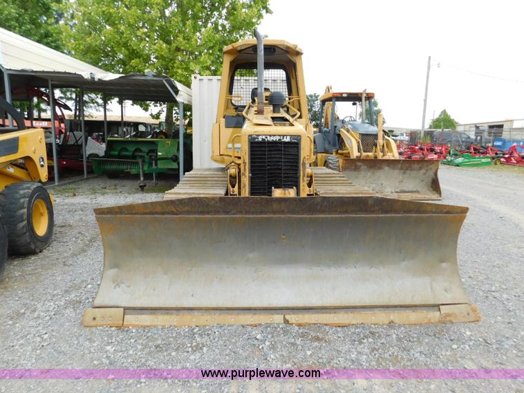 image for item L5847 2004 Caterpillar D5G LGP dozer