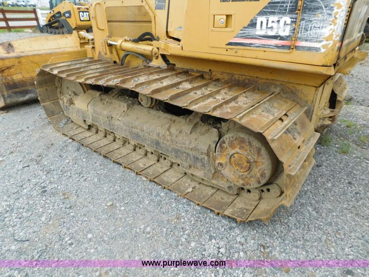 image for item L5847 2004 Caterpillar D5G LGP dozer