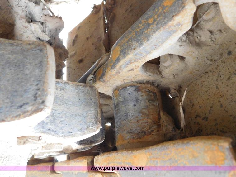 image for item L5847 2004 Caterpillar D5G LGP dozer