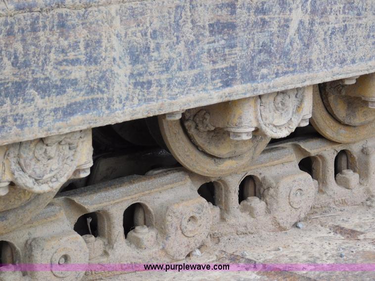 image for item L5847 2004 Caterpillar D5G LGP dozer