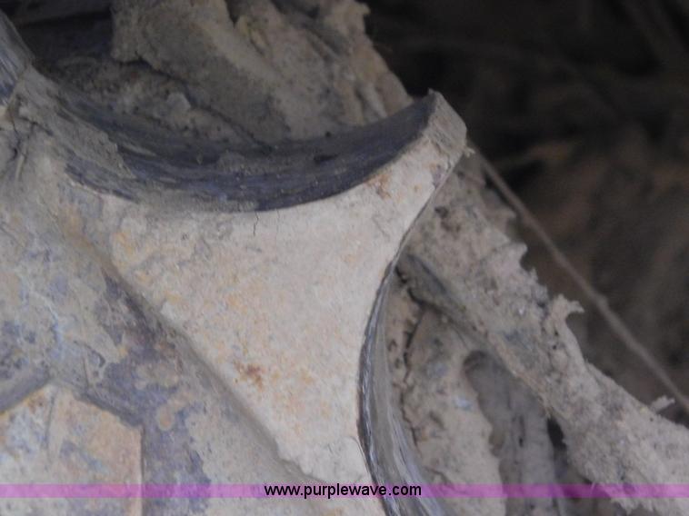 image for item L5847 2004 Caterpillar D5G LGP dozer