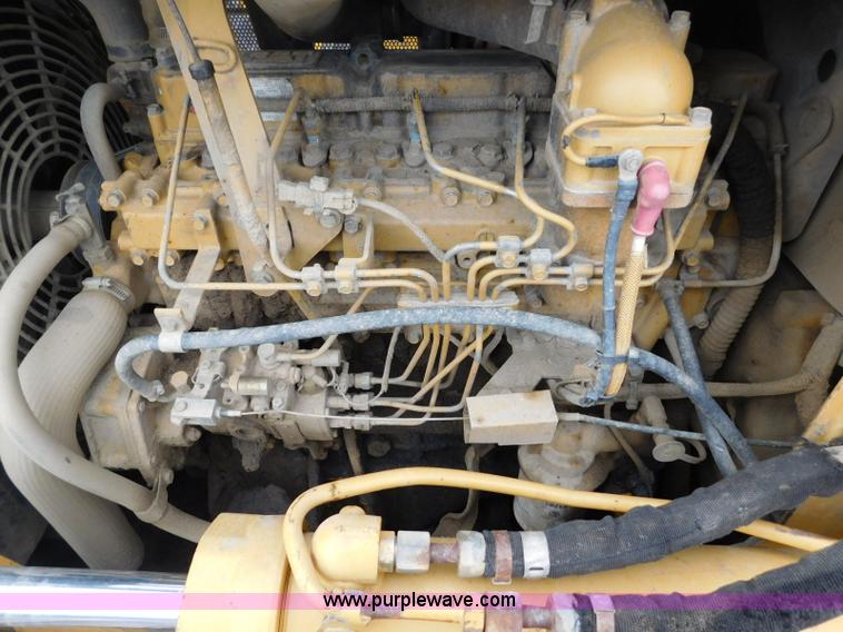 image for item L5847 2004 Caterpillar D5G LGP dozer