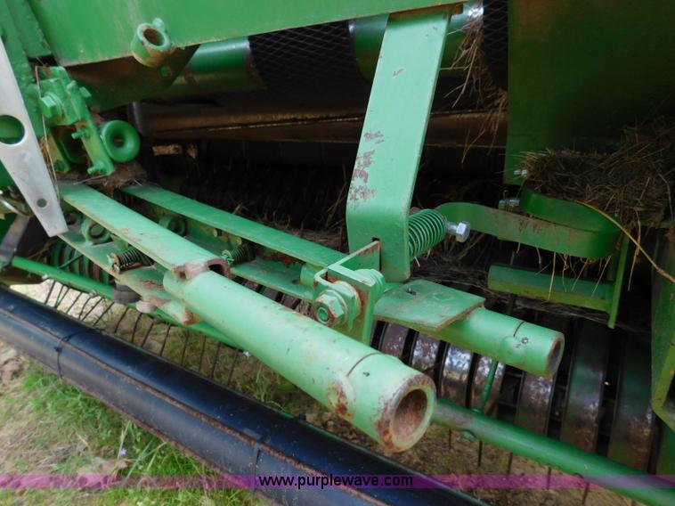 image for item L5850 2008 John Deere 568 Mega Wide Plus round baler
