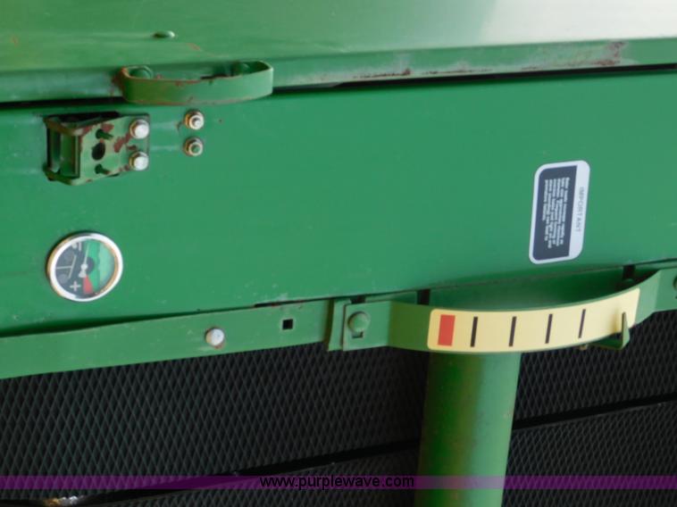 image for item L5850 2008 John Deere 568 Mega Wide Plus round baler