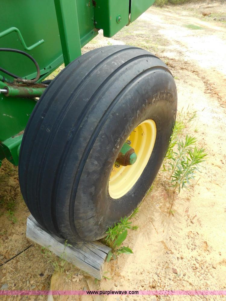 image for item L5850 2008 John Deere 568 Mega Wide Plus round baler