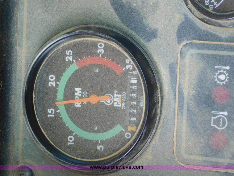 image for item L5851 1999 Caterpillar 627F conventional scraper