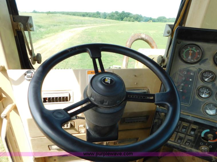 image for item L5851 1999 Caterpillar 627F conventional scraper