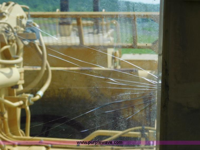 image for item L5851 1999 Caterpillar 627F conventional scraper