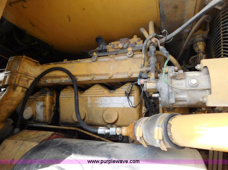 image for item L5851 1999 Caterpillar 627F conventional scraper