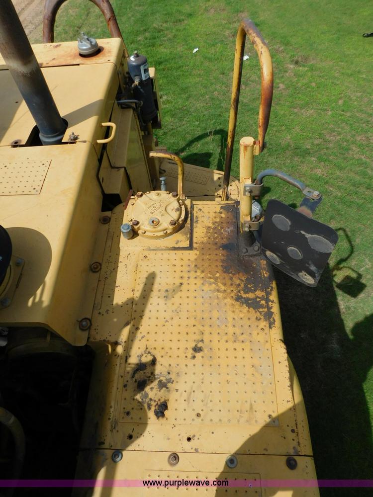 image for item L5851 1999 Caterpillar 627F conventional scraper