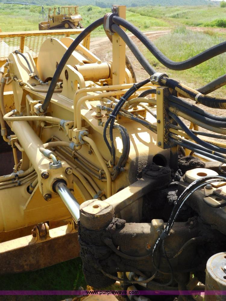 image for item L5851 1999 Caterpillar 627F conventional scraper
