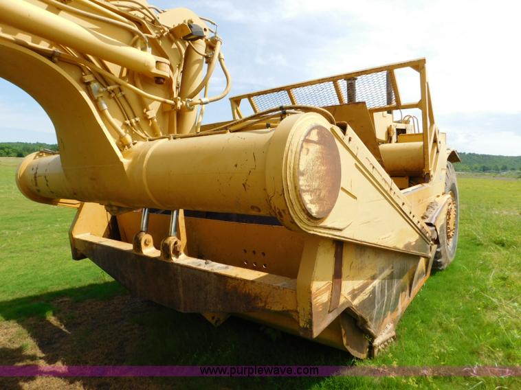 image for item L5851 1999 Caterpillar 627F conventional scraper
