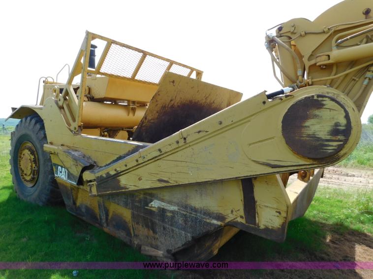 image for item L5851 1999 Caterpillar 627F conventional scraper