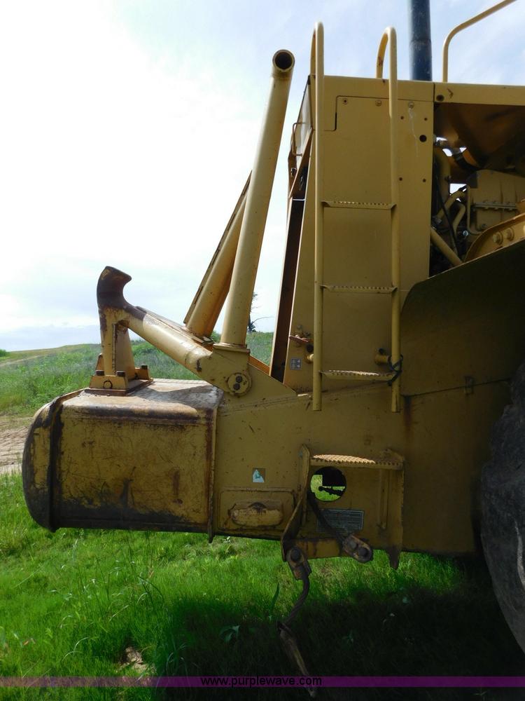 image for item L5851 1999 Caterpillar 627F conventional scraper