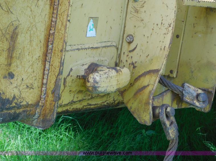 image for item L5851 1999 Caterpillar 627F conventional scraper