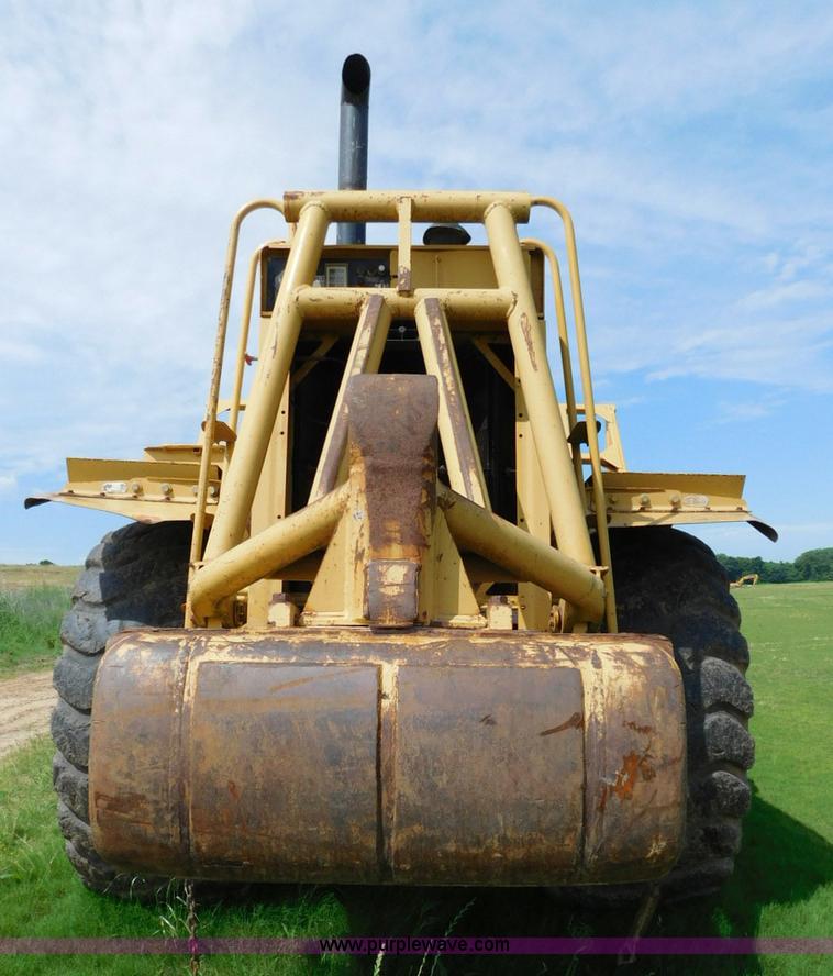 image for item L5851 1999 Caterpillar 627F conventional scraper
