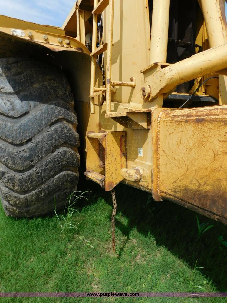 image for item L5851 1999 Caterpillar 627F conventional scraper