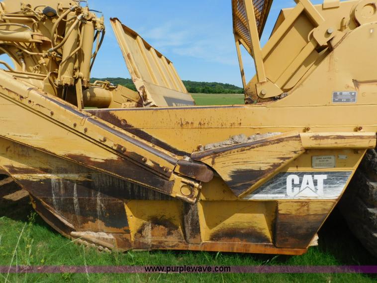 image for item L5851 1999 Caterpillar 627F conventional scraper