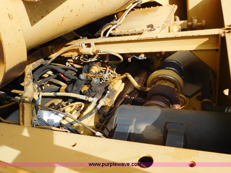 image for item L5851 1999 Caterpillar 627F conventional scraper