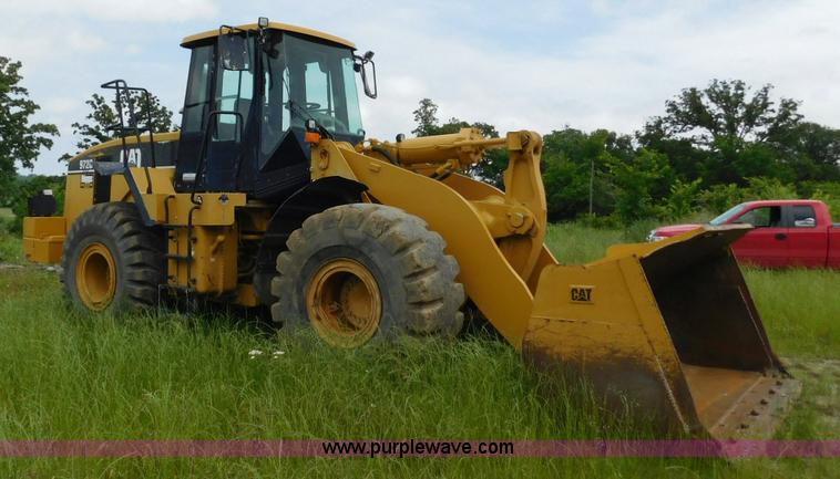 image for item L5852 2004 Caterpillar 972G Series II wheel loader