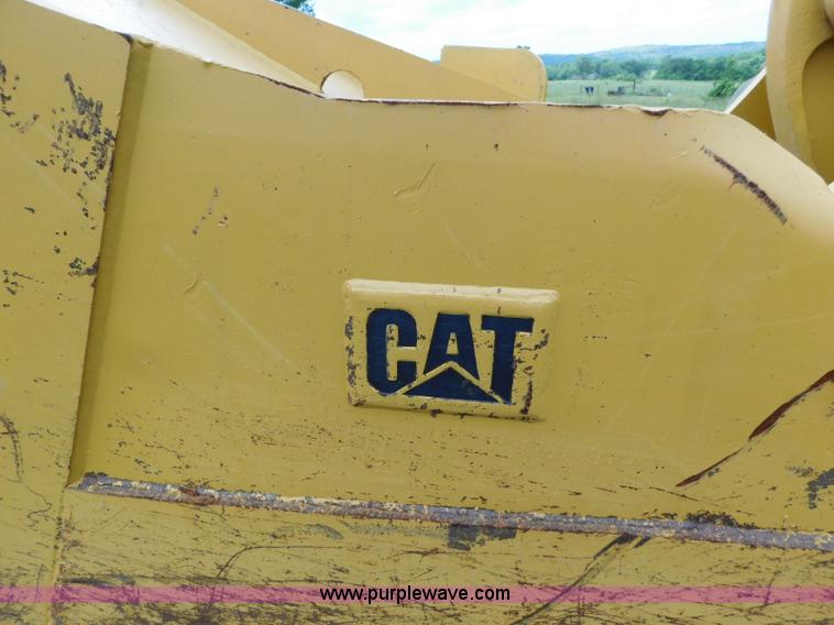 image for item L5852 2004 Caterpillar 972G Series II wheel loader
