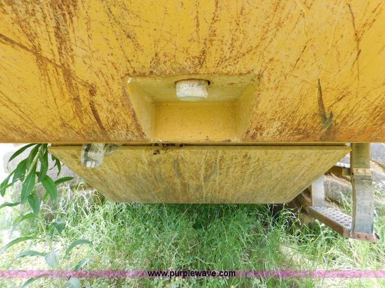 image for item L5852 2004 Caterpillar 972G Series II wheel loader