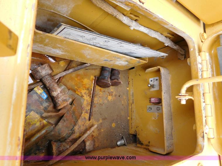 image for item L5852 2004 Caterpillar 972G Series II wheel loader