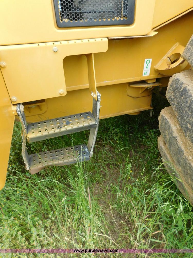 image for item L5852 2004 Caterpillar 972G Series II wheel loader