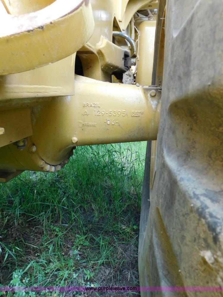 image for item L5852 2004 Caterpillar 972G Series II wheel loader