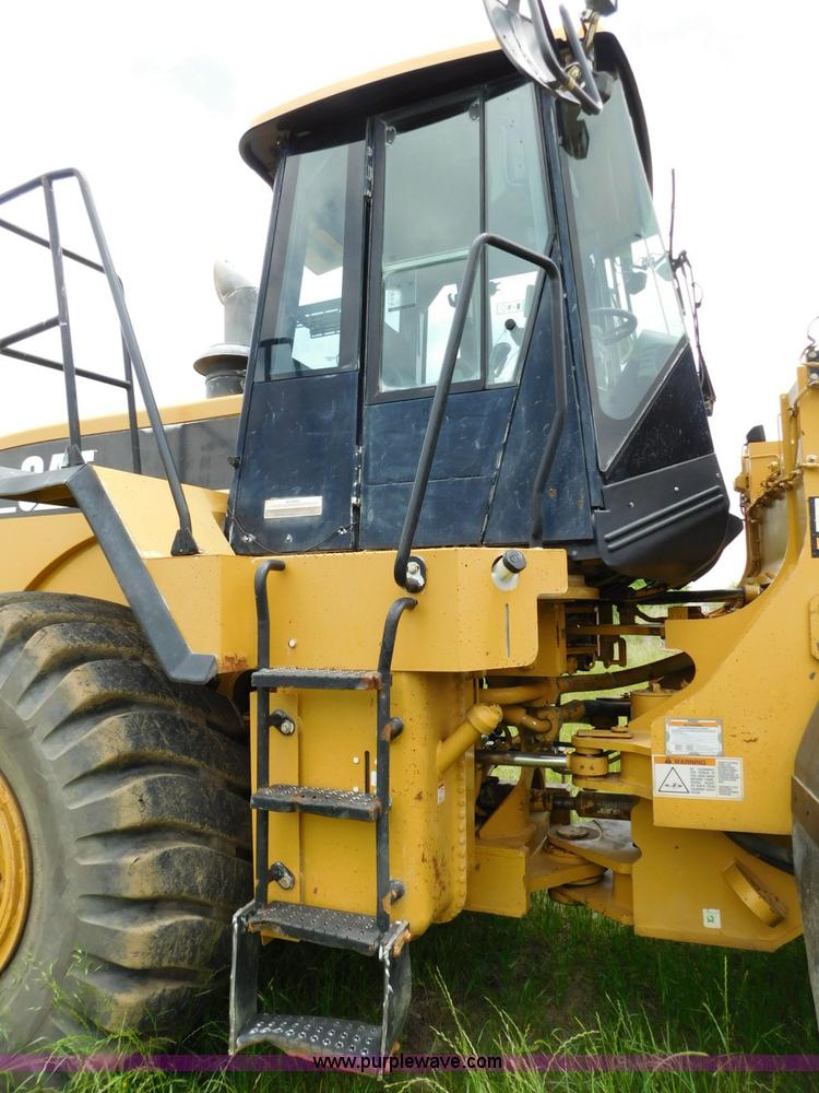 image for item L5852 2004 Caterpillar 972G Series II wheel loader