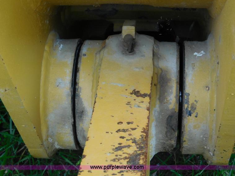 image for item L5852 2004 Caterpillar 972G Series II wheel loader