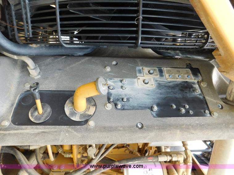 image for item L5852 2004 Caterpillar 972G Series II wheel loader