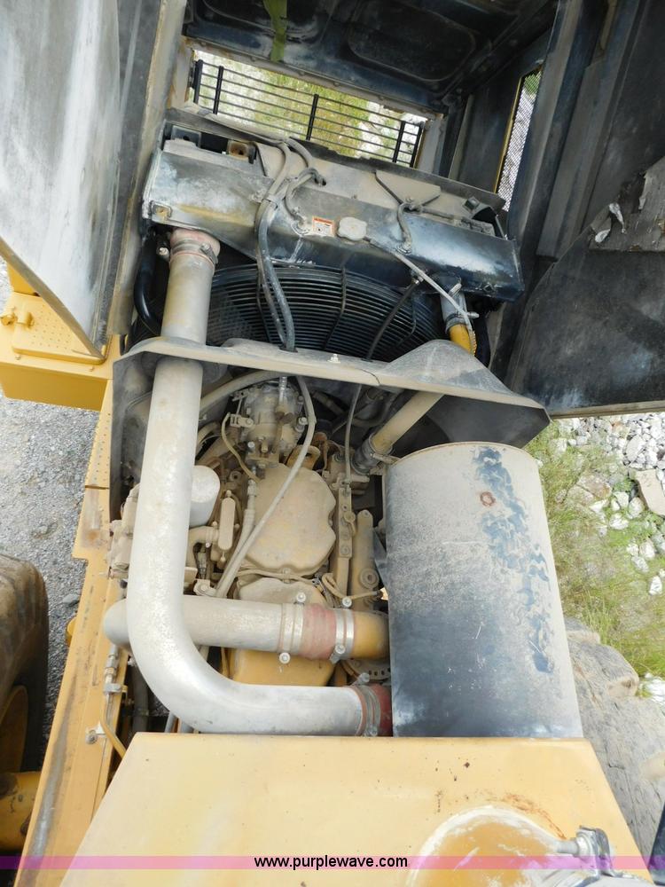 image for item L5852 2004 Caterpillar 972G Series II wheel loader