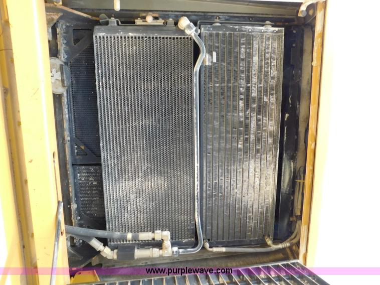 image for item L5852 2004 Caterpillar 972G Series II wheel loader