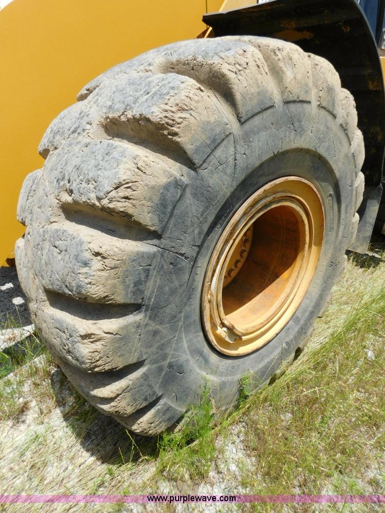 image for item L5852 2004 Caterpillar 972G Series II wheel loader