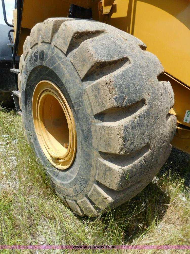 image for item L5852 2004 Caterpillar 972G Series II wheel loader