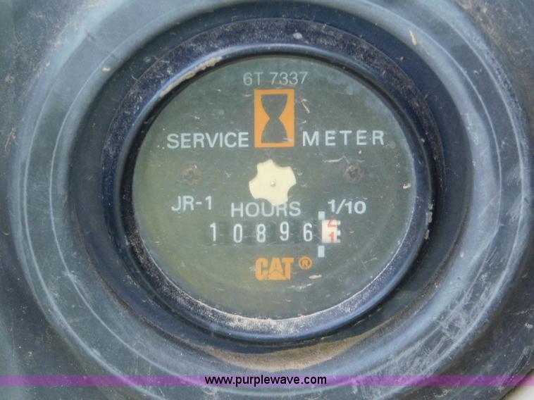 image for item L5853 2005 Caterpillar 330C L excavator